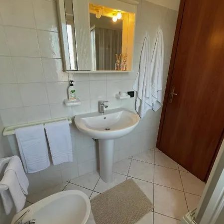 Le Castella Apartment *